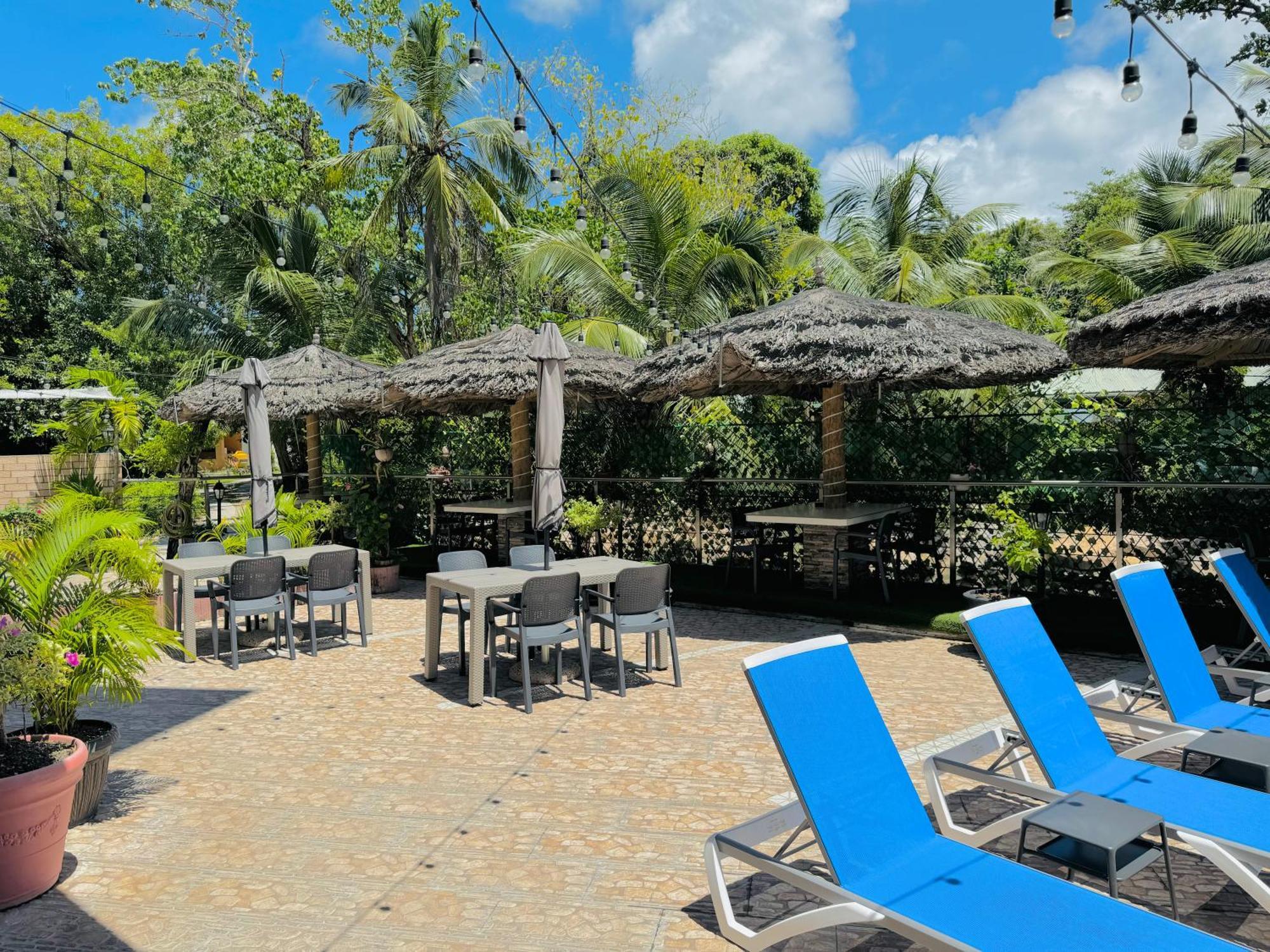 Bijoutier Apartments Grand Anse  Exteriör bild