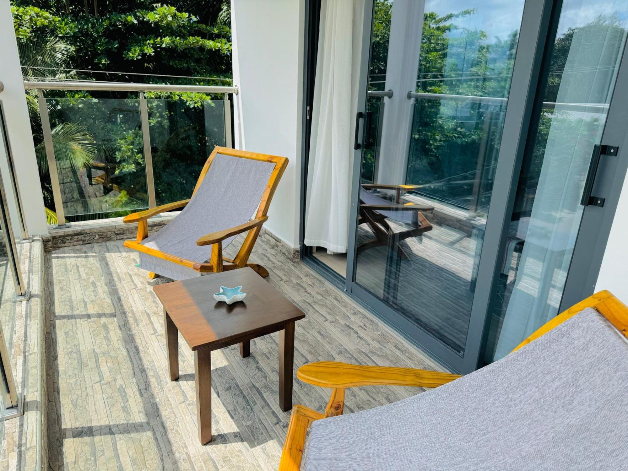 Bijoutier Apartments Grand Anse  Exteriör bild