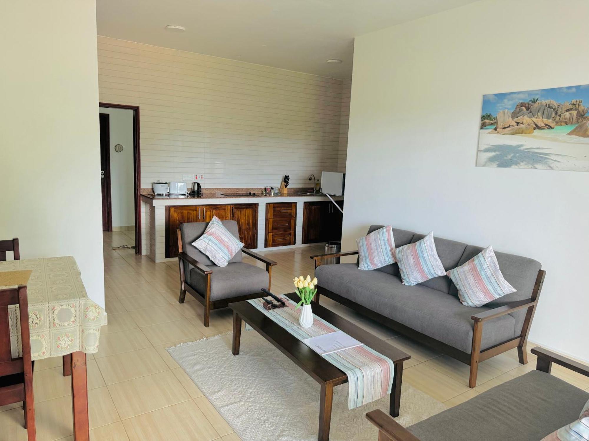 Bijoutier Apartments Grand Anse  Exteriör bild